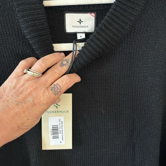 NWT Tuckernuck Black Bexley Sweater Sz M - Picture 9 of 9